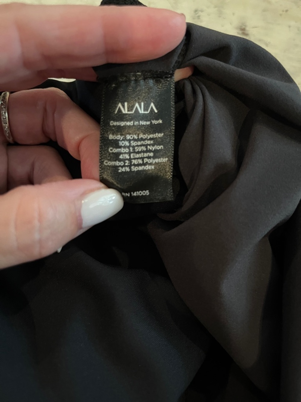 ALALA Court Short in Black | size Small - Picture 6 of 9